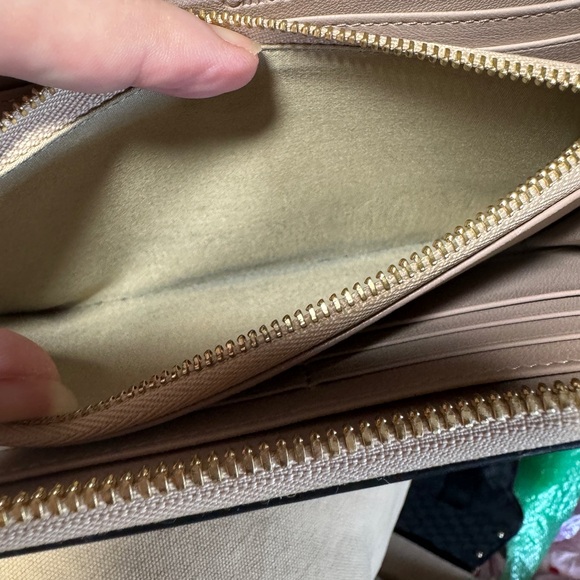 Chloe Leather Zip Around two tone Wallet black and grey - Picture 7 of 7